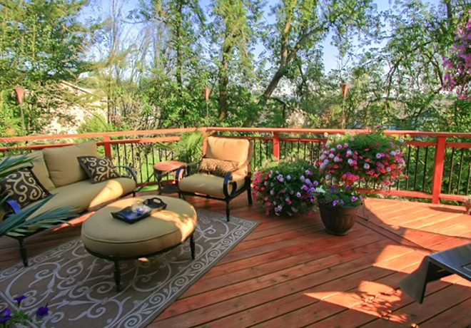 How To Keep Your Wooden Decking Looking Good As New 