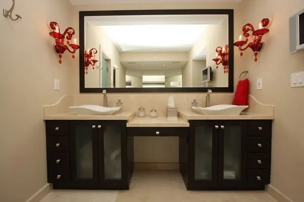 mirrors in bathroom