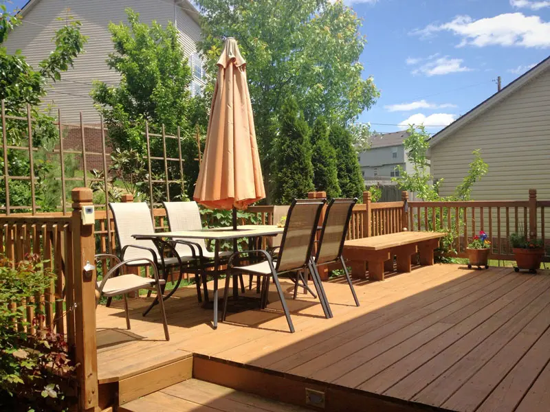 How to Spruce-Up a Wooden Picnic Table