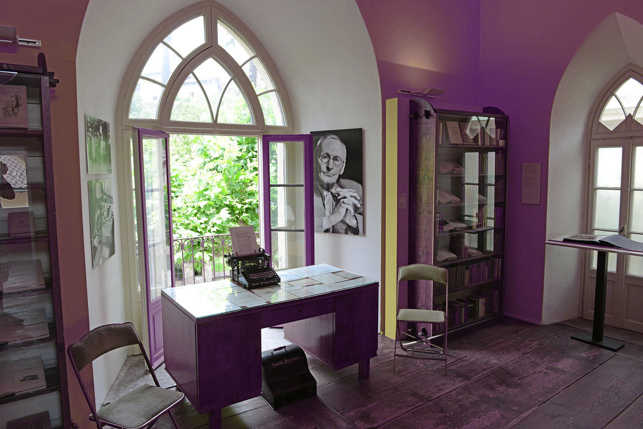 https://hommcps.com/wp-content/uploads/2013/06/purple-office.jpg