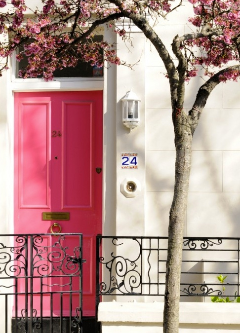 Painting Interior Doors: A Quick and Easy Home Makeover