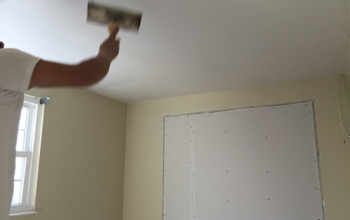 Interior Painting Sprays: Better Than Rollers?