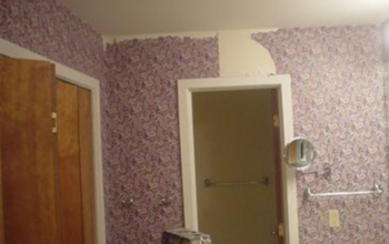 Tricks to Wallpaper Removal: How to Refresh the Interior of Your McLean Home